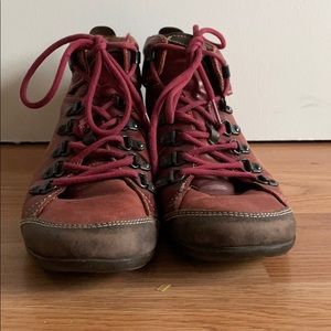 Pikolinos ankle boots